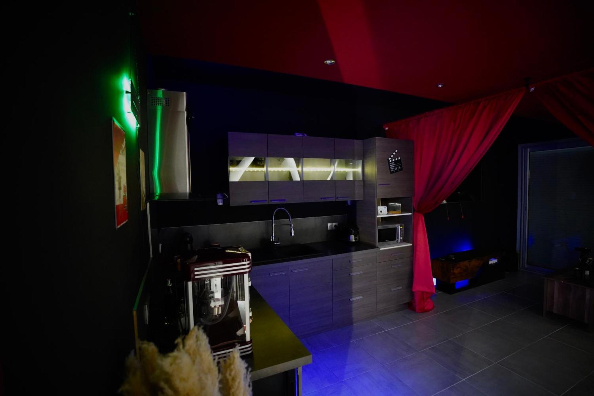 גרנובל L Unique Cinema Room מראה חיצוני תמונה