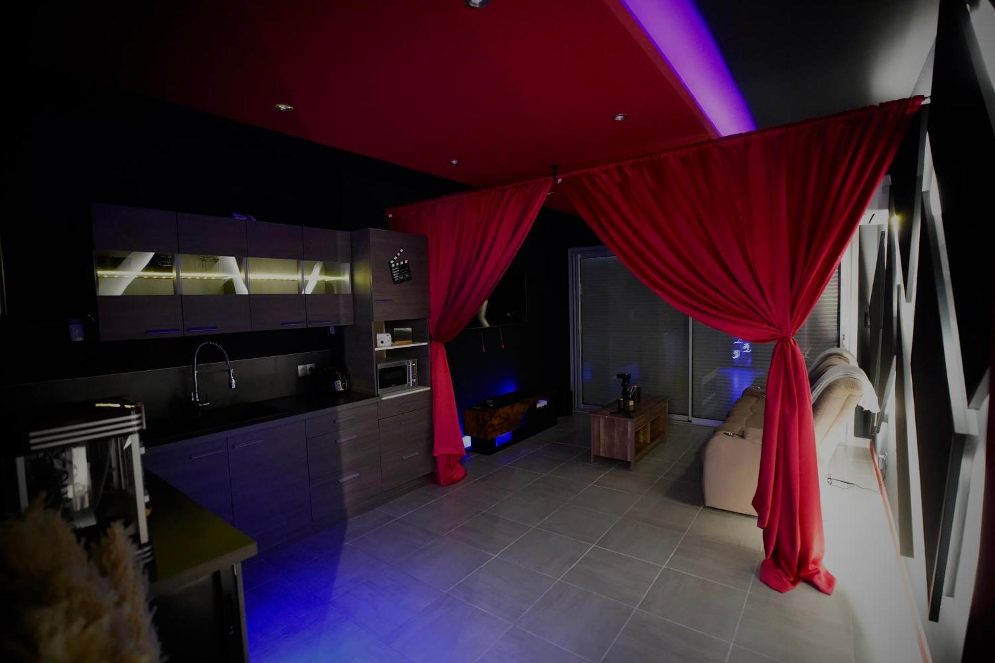 גרנובל L Unique Cinema Room מראה חיצוני תמונה